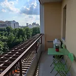 Raffinato Trilocale In Zona Centro