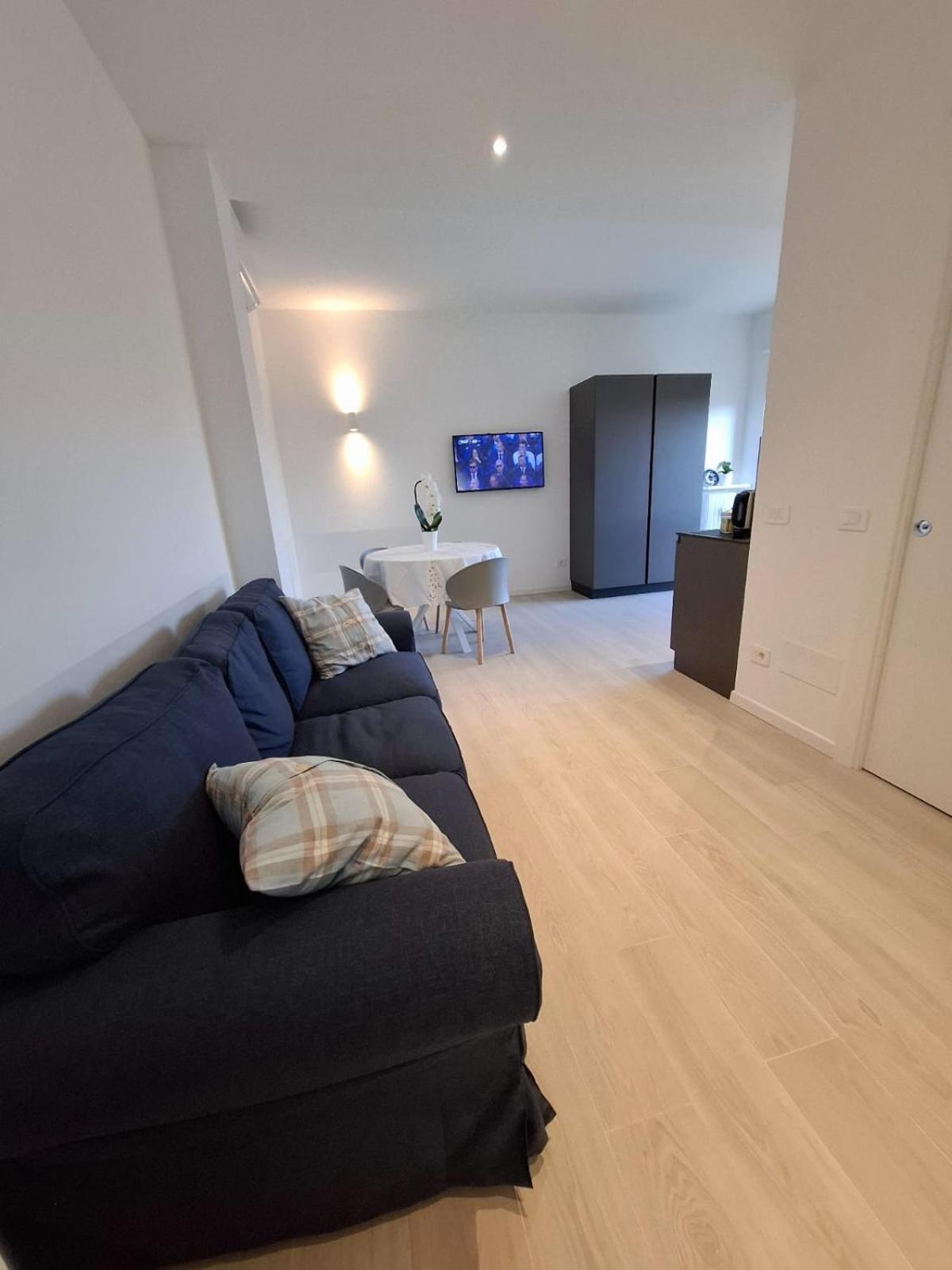 Raffinato Trilocale In Zona Centro Milano